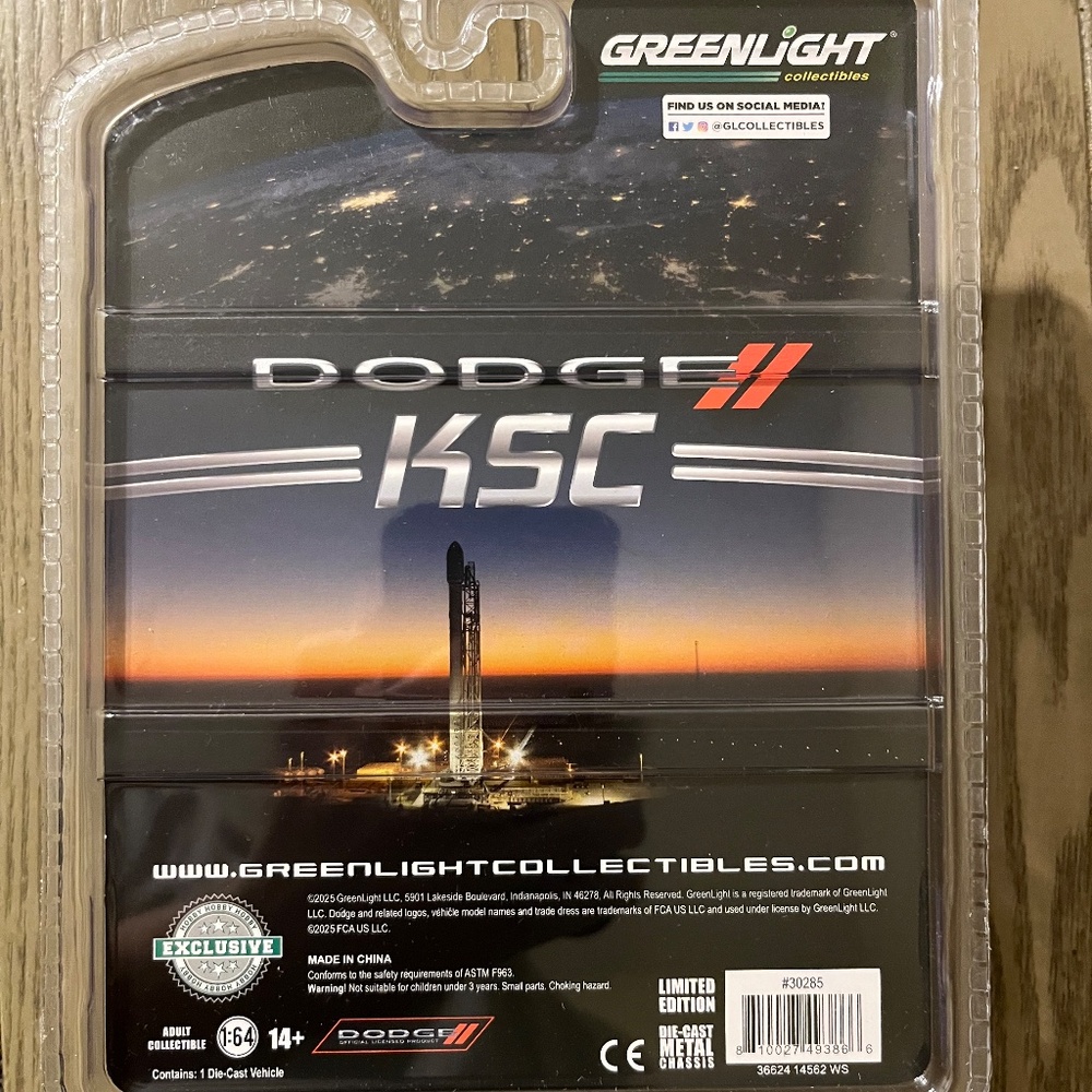 Greenlight 1/64 Scale 2017 Dodge Durango KSC Police - Picture 3 of 5